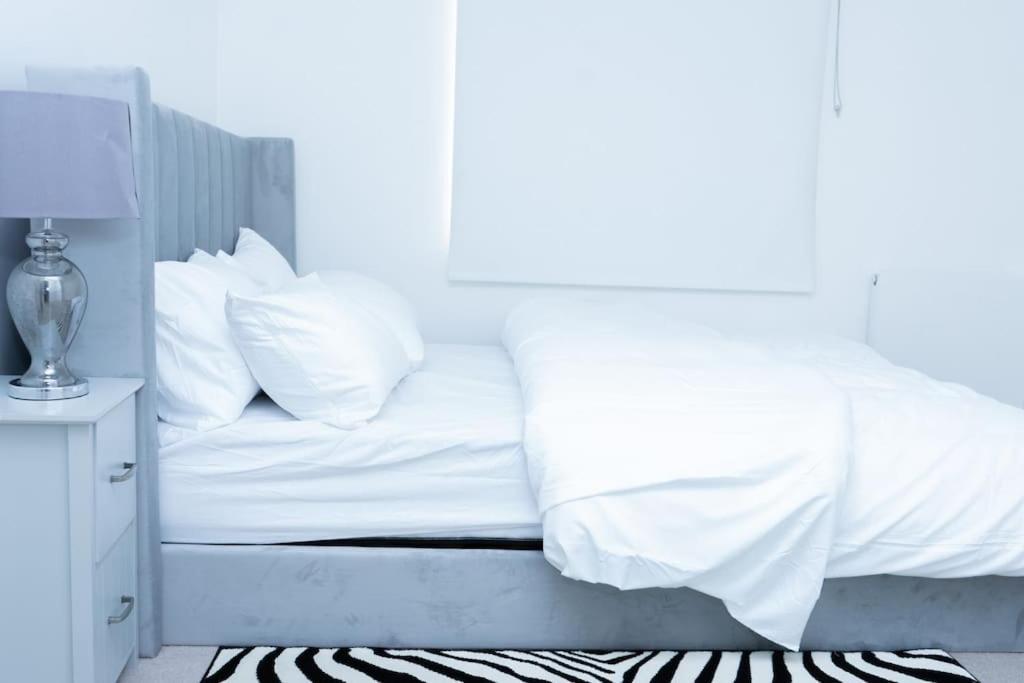 1 Bed Luxury Comfortable Apt London Ngoại thất bức ảnh