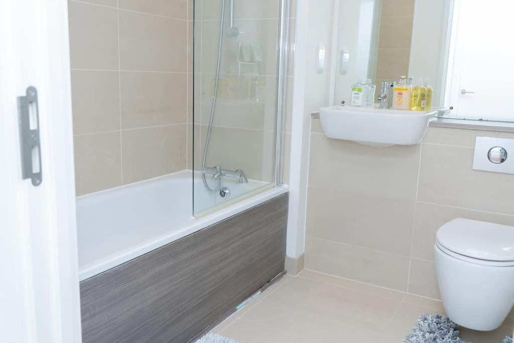 1 Bed Luxury Comfortable Apt London Ngoại thất bức ảnh